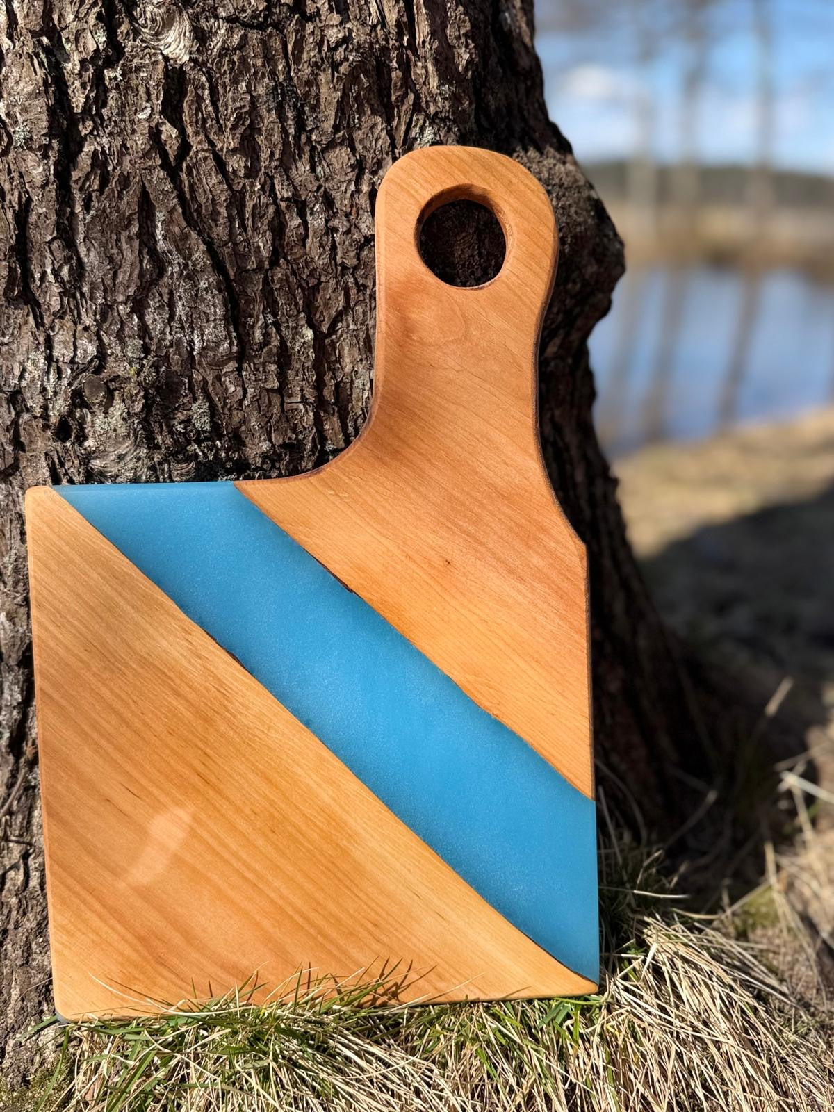 Serving Board – Nordic Flow Edition (Handle)