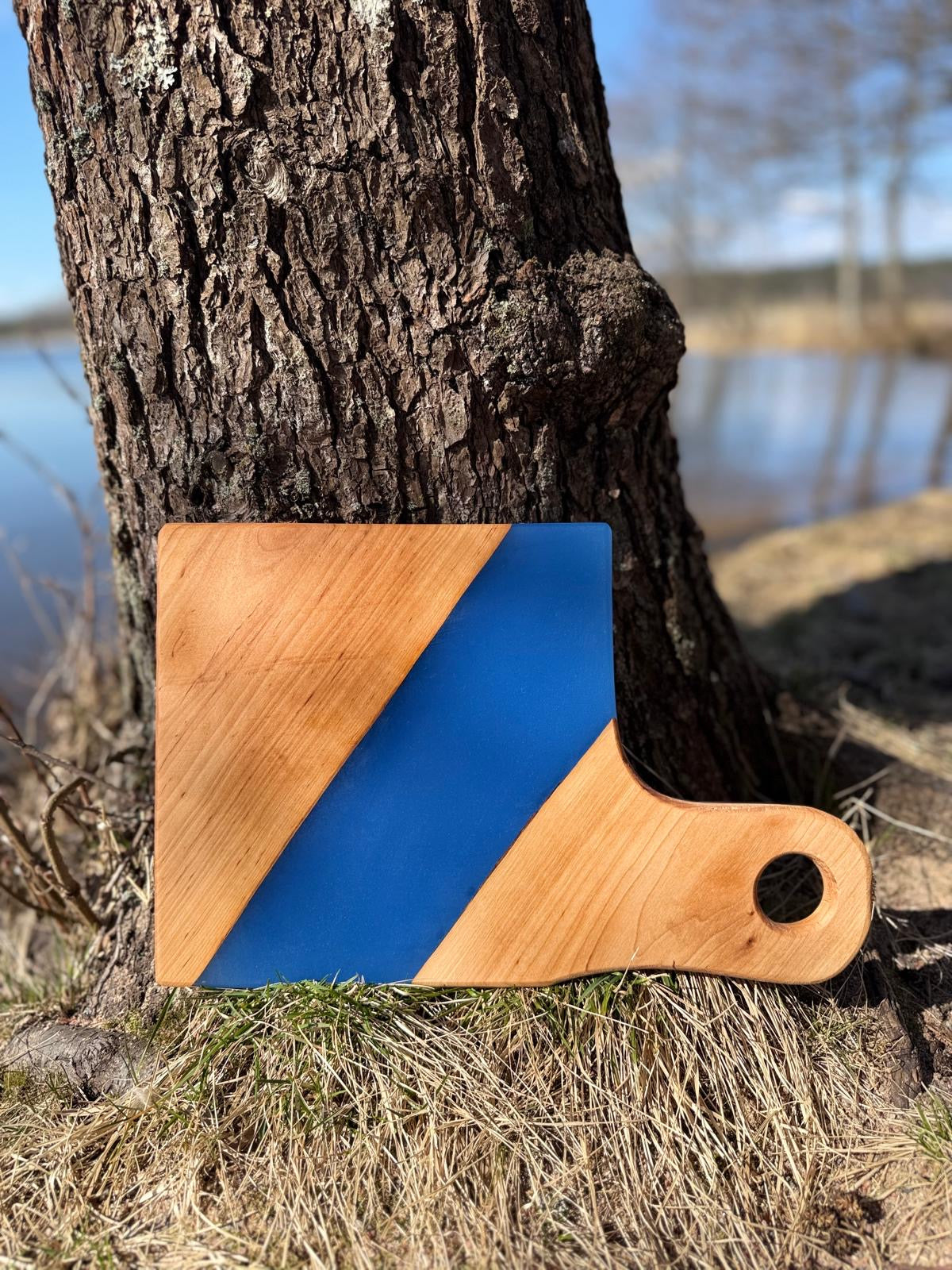 Serving Board – Nordic Flow Edition (Handle)