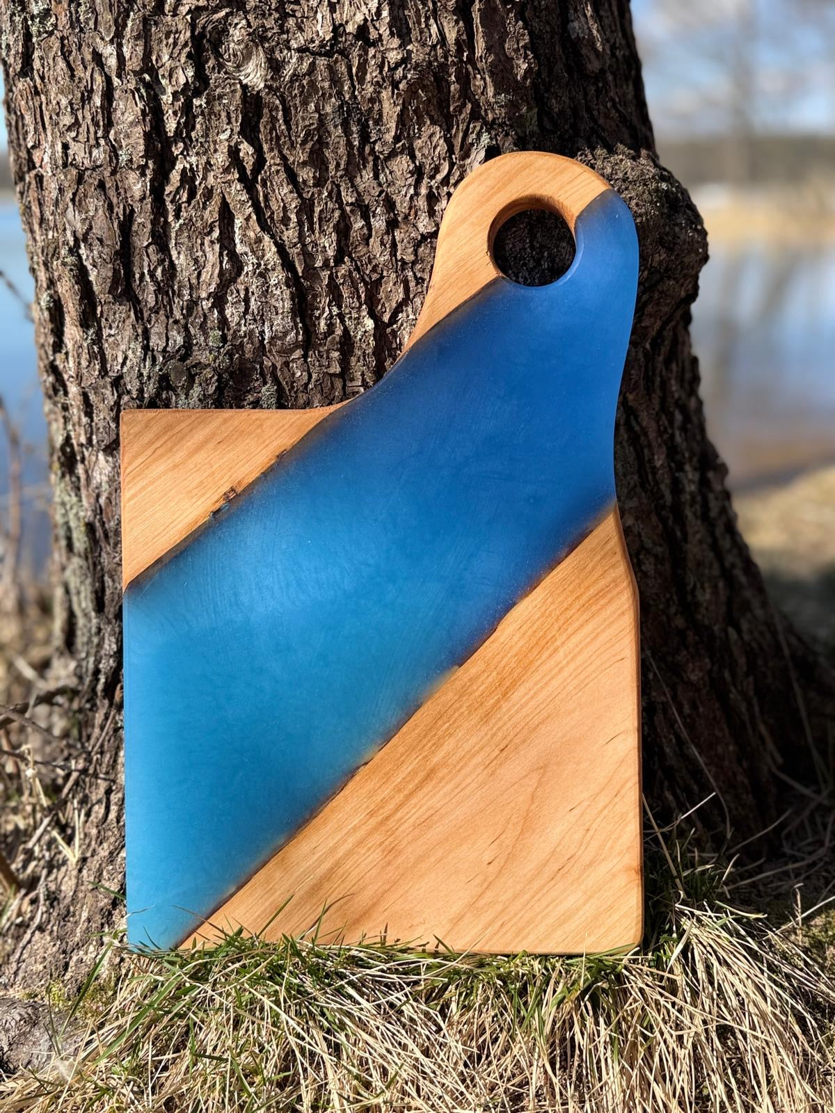 Serving Board – Nordic Flow Edition (Handle)